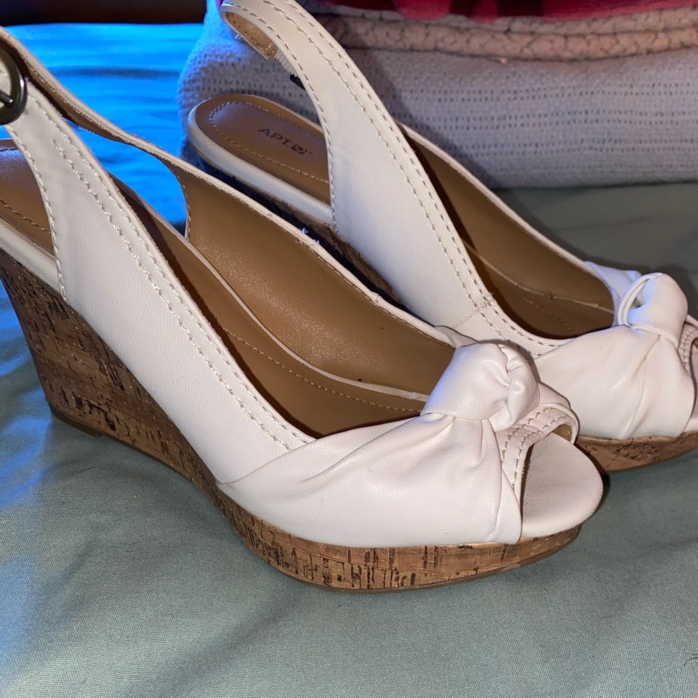 Wedge sandals